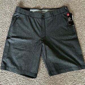 UA Men’s Grey Golf Shorts with Heat Gear